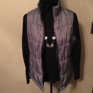 🎁2/$12  MERONA LG POLYESTER REVERSIBLE WASHABLE GRAY & PURPLE, BLACK VEST